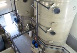 Sistema de desodorización  con torres de filtrado en PP